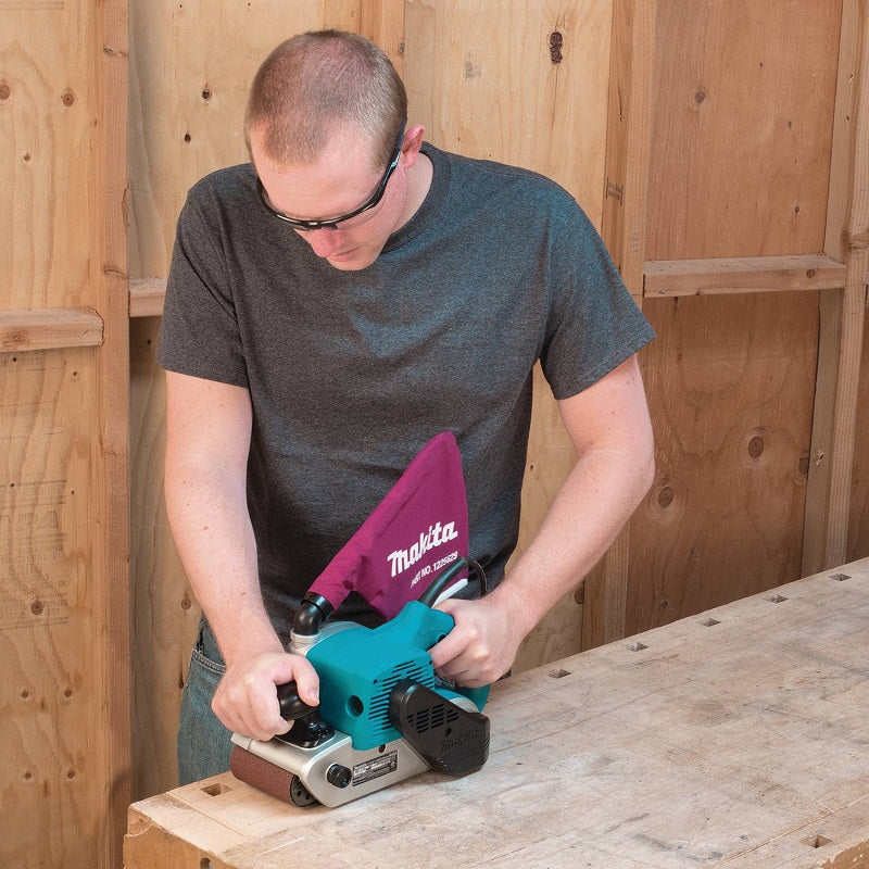 Makita Ponceuse à bande 4" X 24" 9403