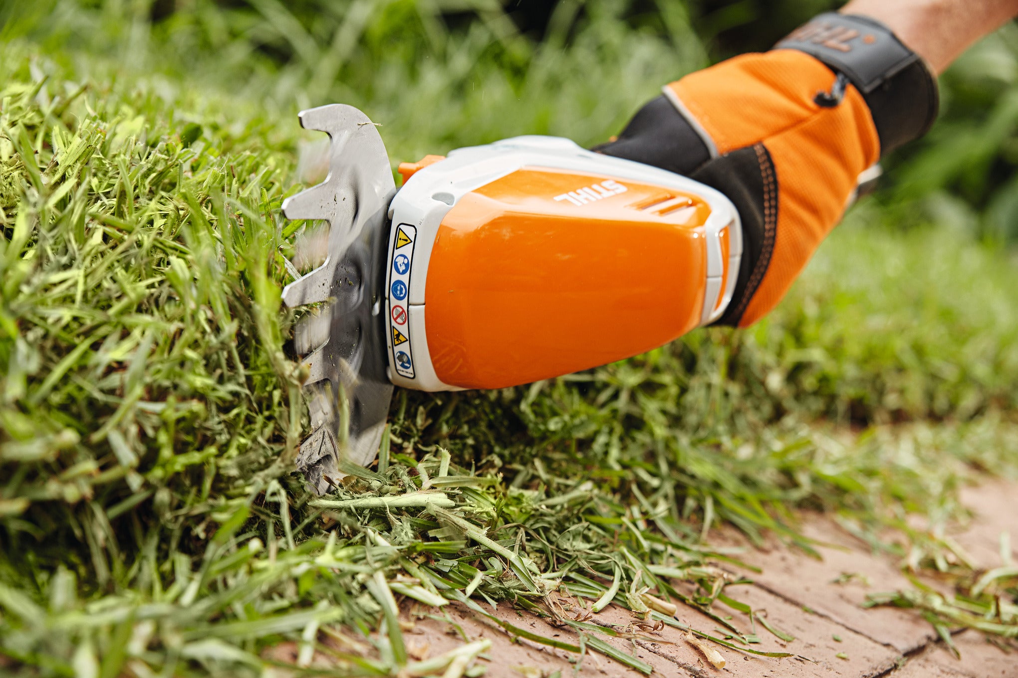 STIHL HSA 26 Set HEDGE TRIMMER HA030113508
