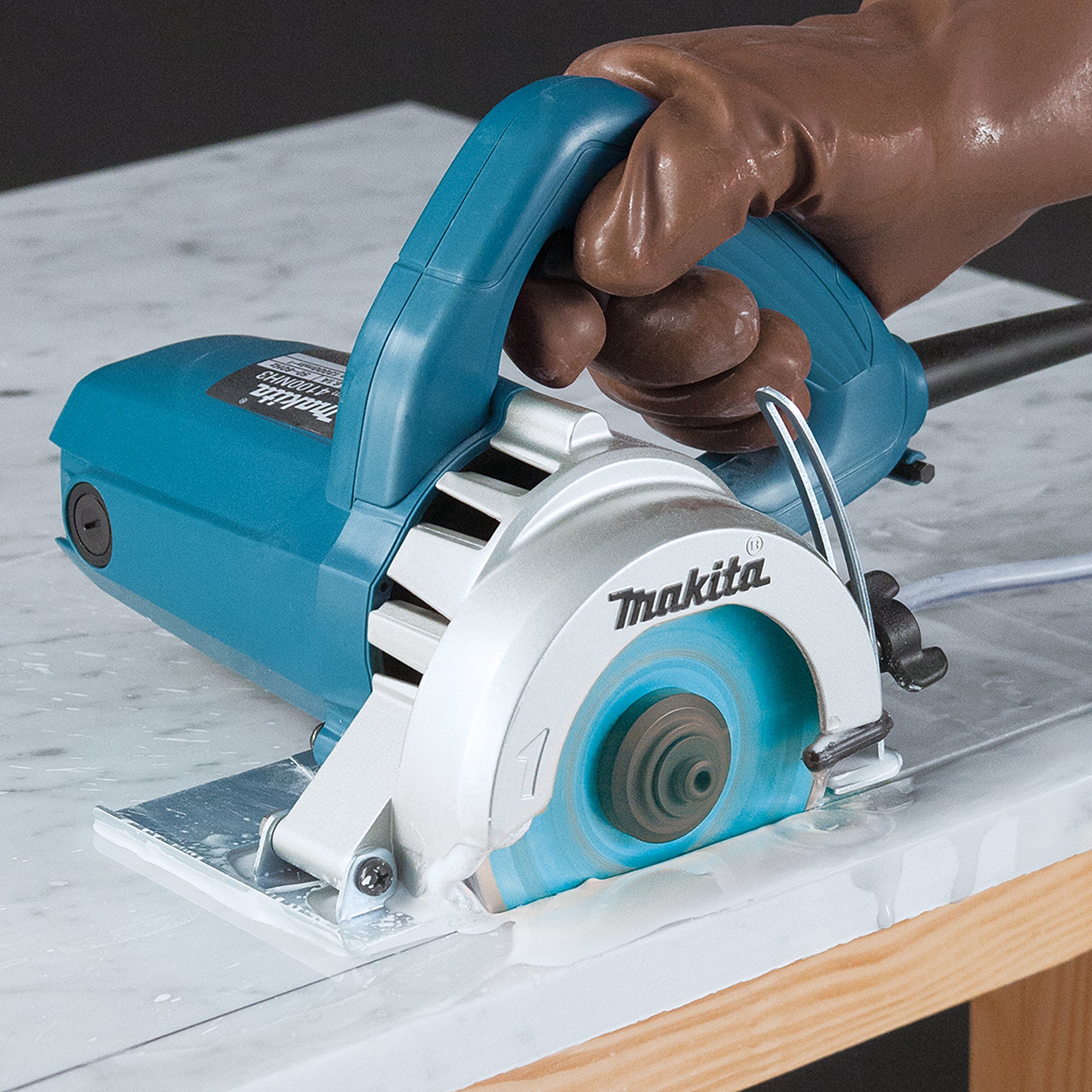 Makita Scie Maçonnerie 4-3/8" 4100NH3ZX