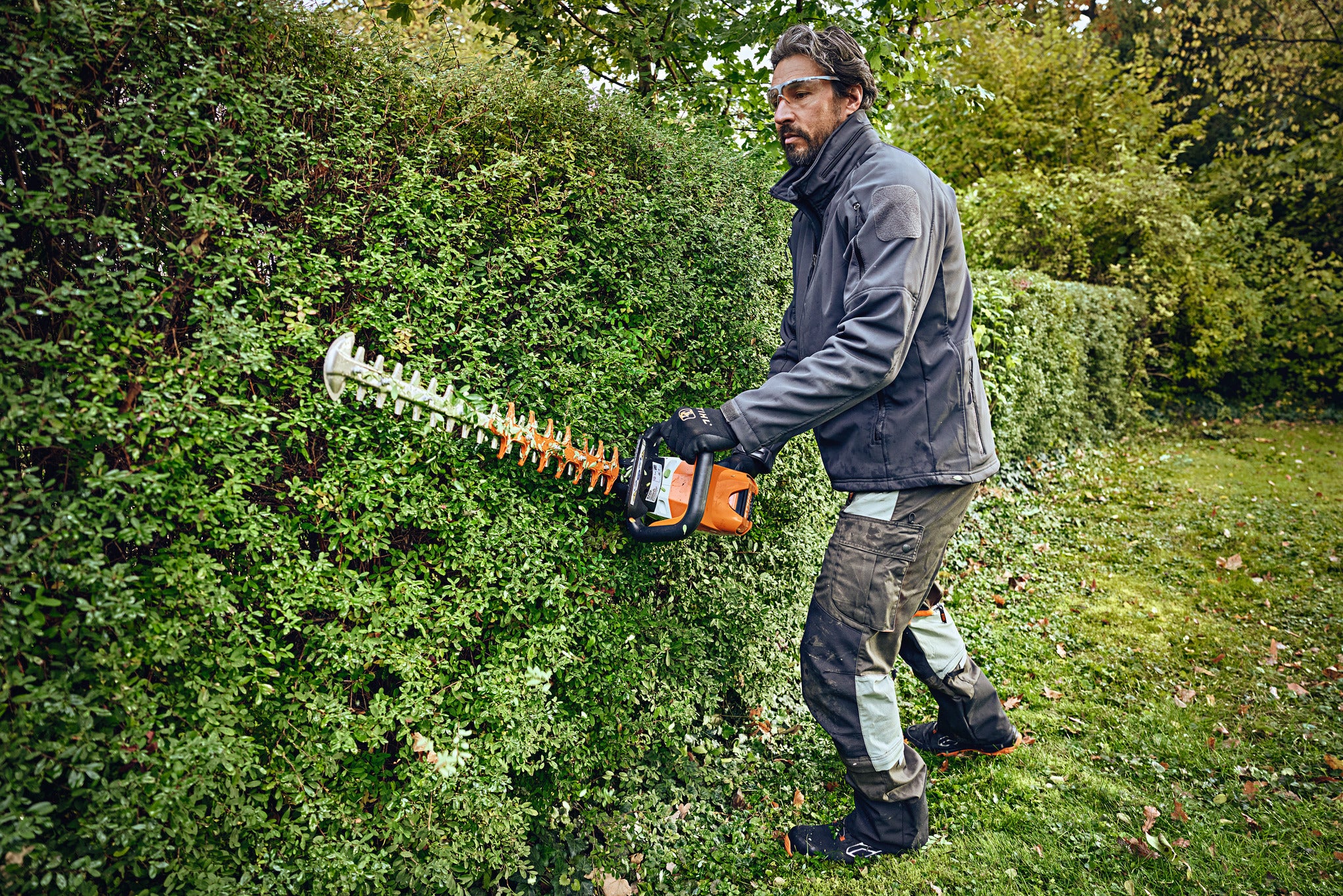 STIHL HSA 100 Tondeuse à haies (AP) HA070113502