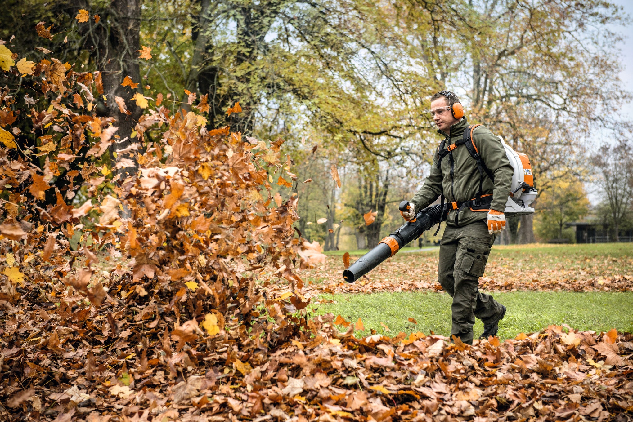 STIHL BR 800 C‑E SÉCHOIR À DOS 42830111601