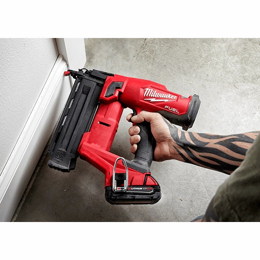Milwaukee M18 FUEL™ Cloueuse à agrafes 18 gauge 2746-20
