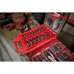 Milwaukee SHOCKWAVE Impact Duty™ Socket 3/8” Dr 17PC SAE PACKOUT Set 49-66-6800