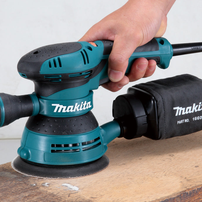Makita Ponceuse orbitale aléatoire 5" avec mallette BO5041K
