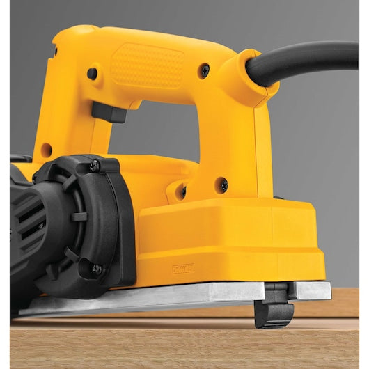 DeWalt Raboteuse Manuelle Portable 3-1/4 po D26676