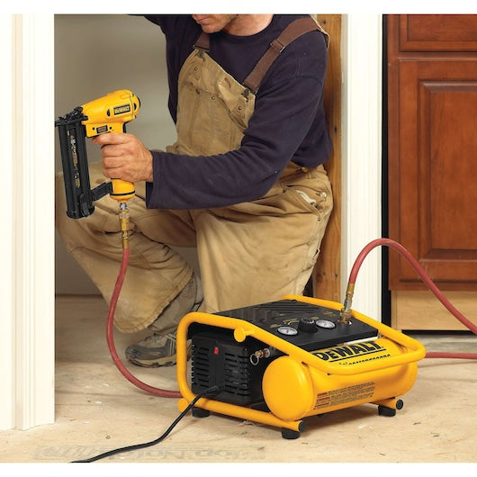 Dewalt 135 PSI 1-Gal Trim Compressor D55140