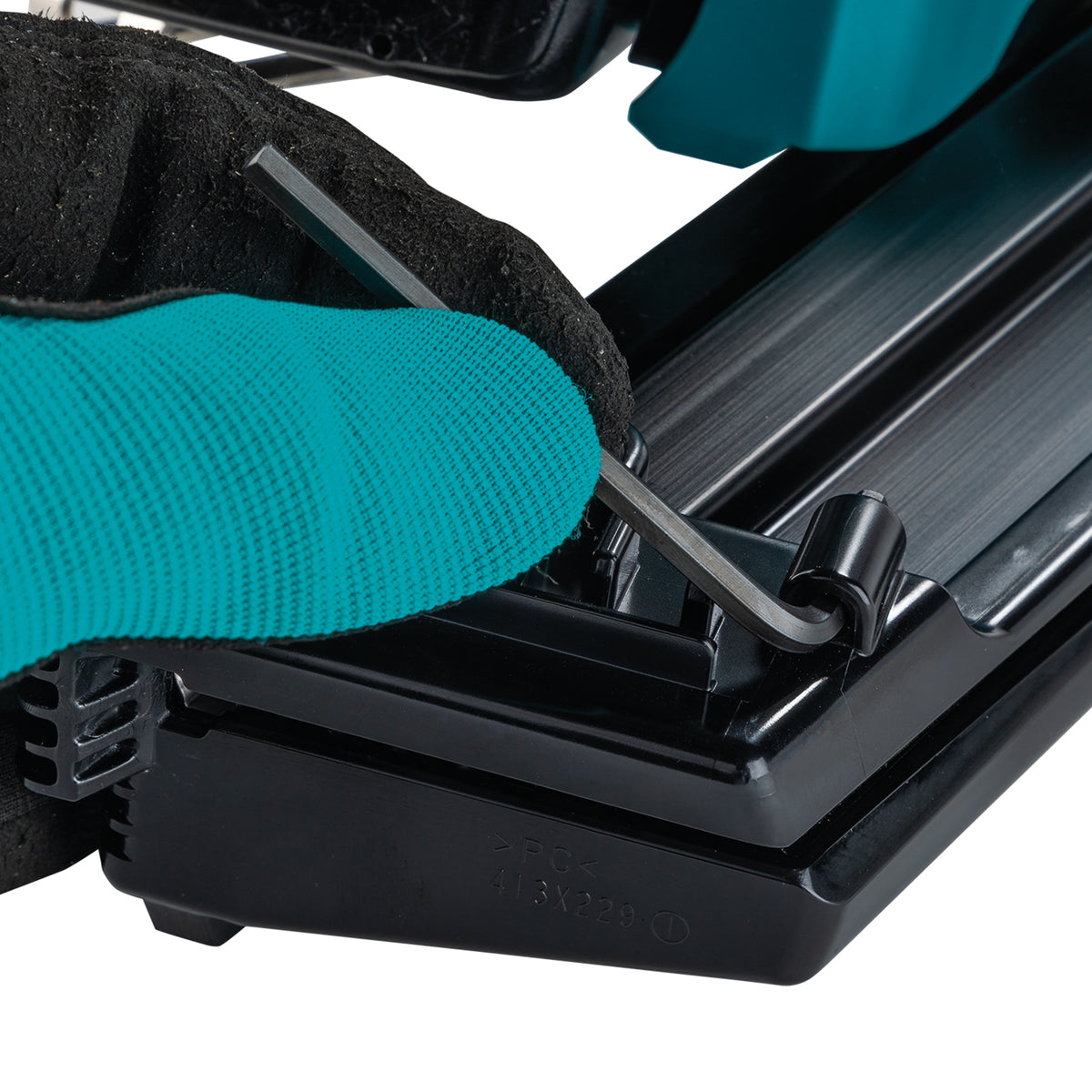 Makita 18V LXT Brushless 3-1/2" Framing Nailer, 30-34° Clipped Head, Tool Only DBN900ZK