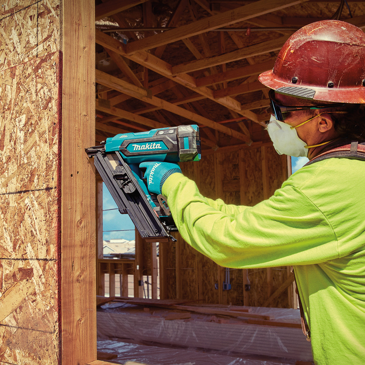 Makita 18V LXT Brushless 3-1/2" Framing Nailer, 30-34° Clipped Head, Tool Only DBN900ZK