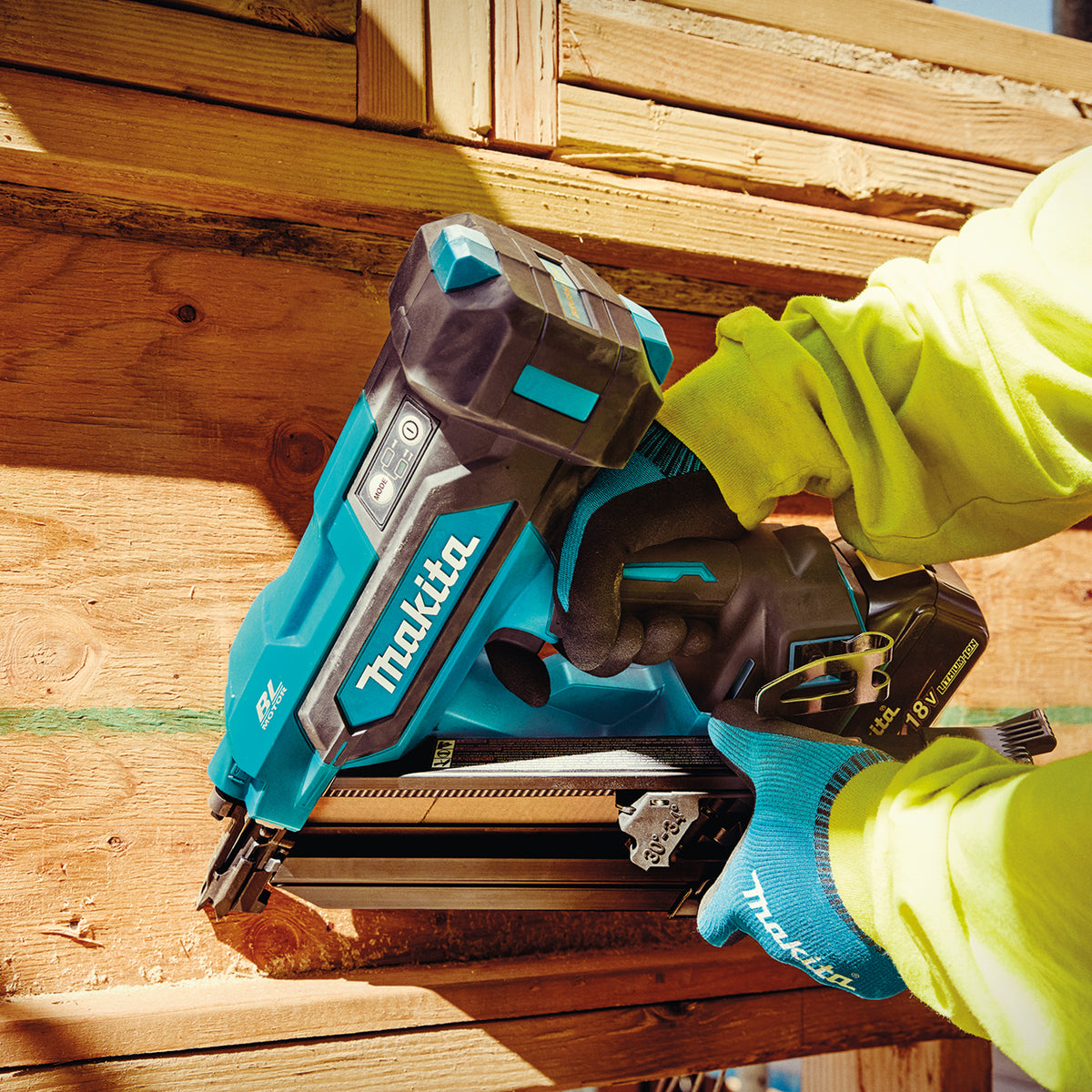 Makita 18V LXT Brushless 3-1/2" Framing Nailer, 30-34° Clipped Head, Tool Only DBN900ZK