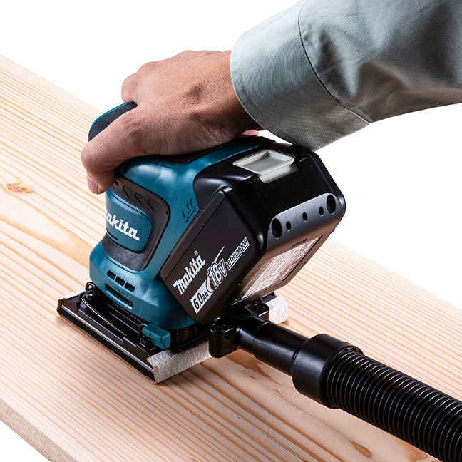 Makita Ponceuse de finition 1/4 de feuille LXT 18V, outil seul DBO480ZX1