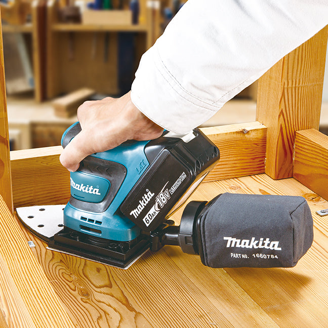 Makita Ponceuse de finition 1/4 de feuille LXT 18V, outil seul DBO480ZX1