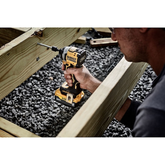 DeWalt ATOMIC™ 20V MAX* 1/4 po. 3 vitesses perceuse à chocs sans balais (outil seul) DCF850B