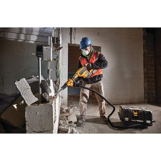DeWalt Kit combiné marteau perforateur sans fil 60V MAX* 1-3/4 po. Brushless SDS MAX* DCH614X2