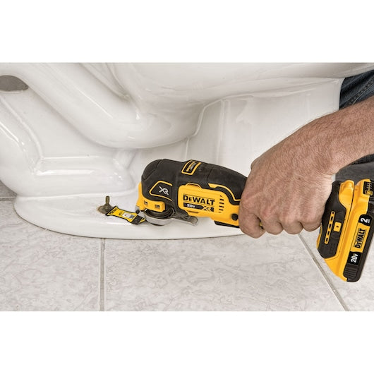 Dewalt 20V MAX* XR® Brushless Cordless 3-Speed Oscillating Multi-Tool Kit (2.0 Ah Battery) DCS356D1