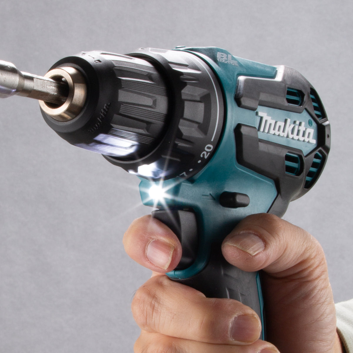 Makita Perceuse-visseuse sans balais 18V LXT 1/2", Outil seul DDF490Z