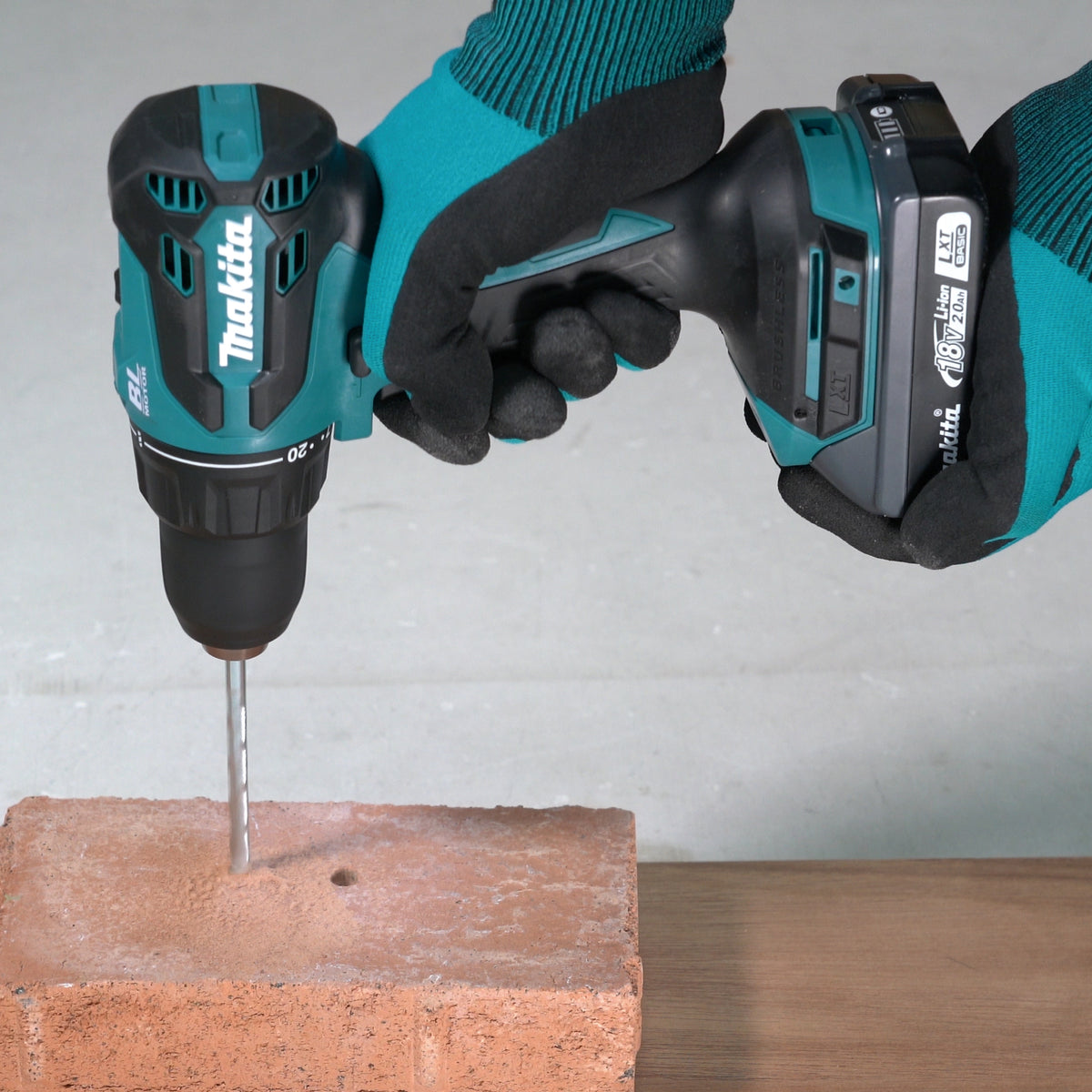 Makita Perceuse-visseuse à percussion LXT 18V 1/2" sans balais, Machine seule DHP490Z
