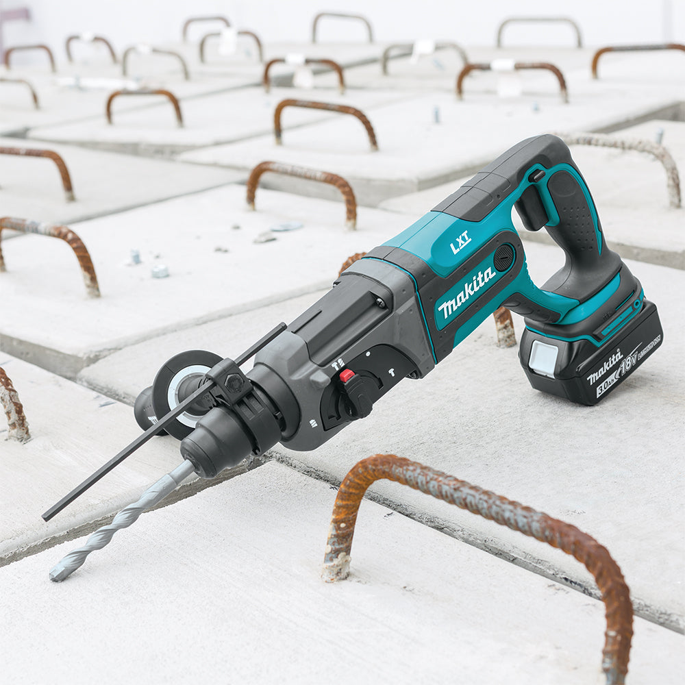 Makita Perforateur SDS-PLUS 15/16" LXT 18V, Nu DHR241Z