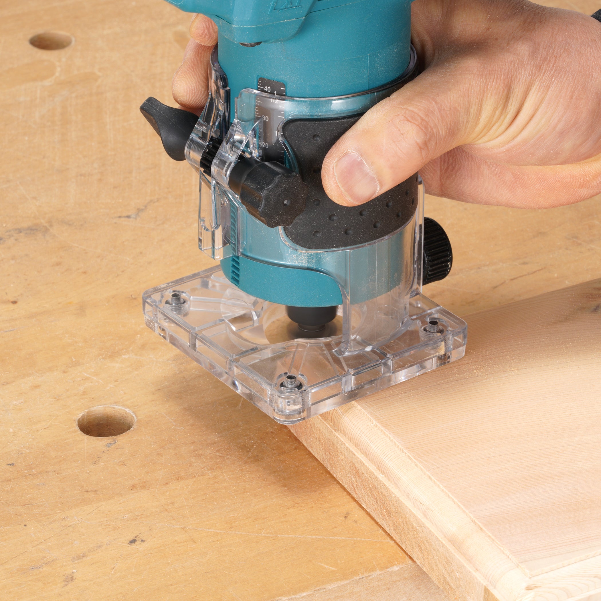 Makita Défonceuse Sans Fil LXT 18V Sans Balais 1/4", Machine Seule DRT52Z