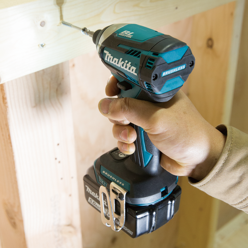 Makita Visseuse à chocs sans balais 18V LXT 1/4", outil seul DTD154Z