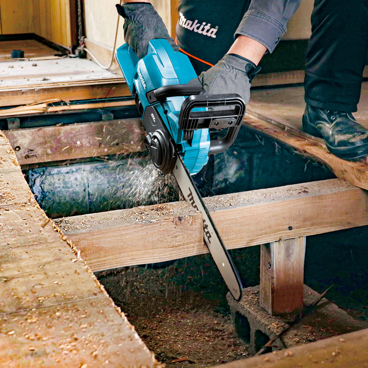 Makita 18V LXT Brushless 12" Rear Handle Chainsaw, 5.0Ah x1Kit DUC307RTX2