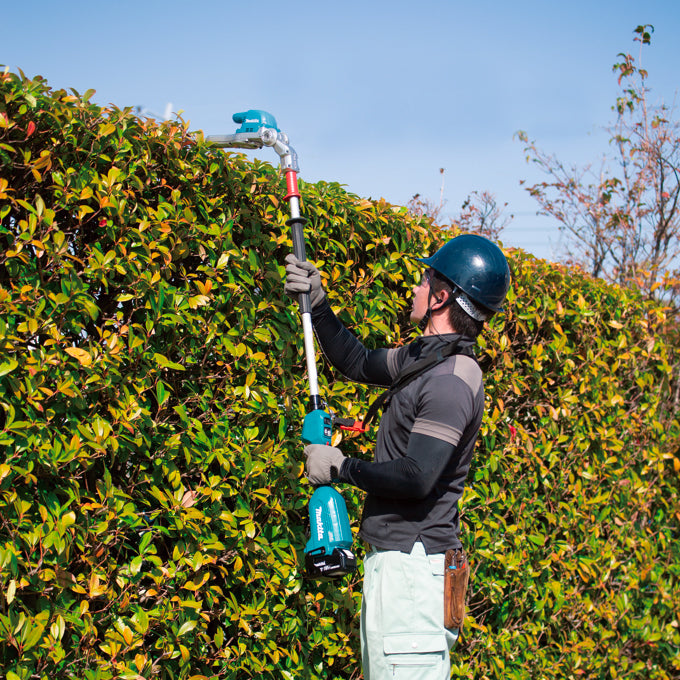 Makita 18V LXT Brushless 20" Pole Hedge Trimmer, Tool Only DUN500WZ