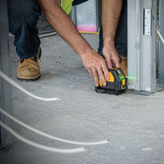 DeWalt DW088LG Laser à ligne croisée verte 12V MAX* DW088LG