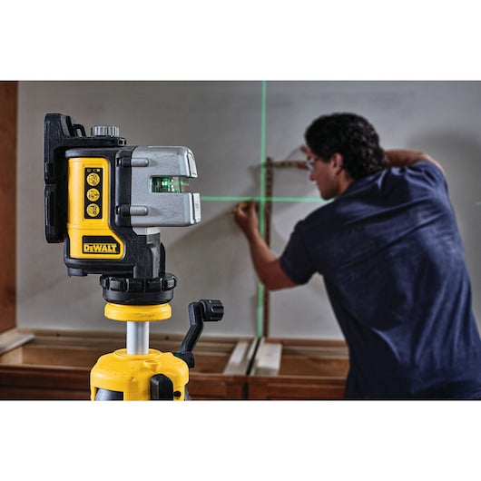 DeWalt Niveau laser vert à 3 lignes DW089CG