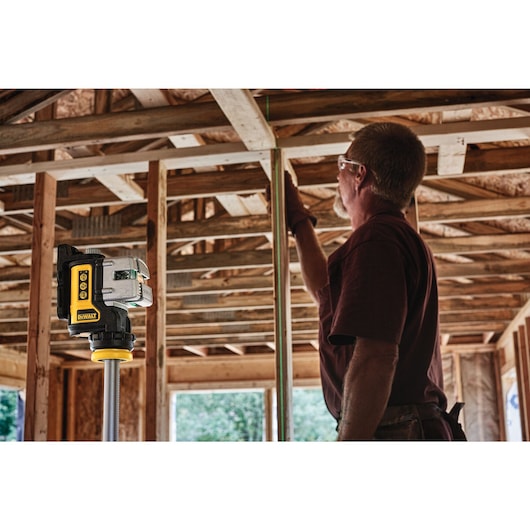 DeWalt Niveau laser vert à 3 lignes DW089CG