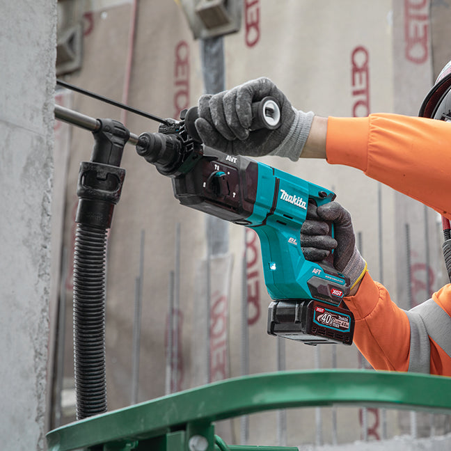 Makita Marteau perforateur sans fil 40Vmax XGT sans balais 1-1/8" SDS-PLUS avec AWS, machine seule HR007GZ