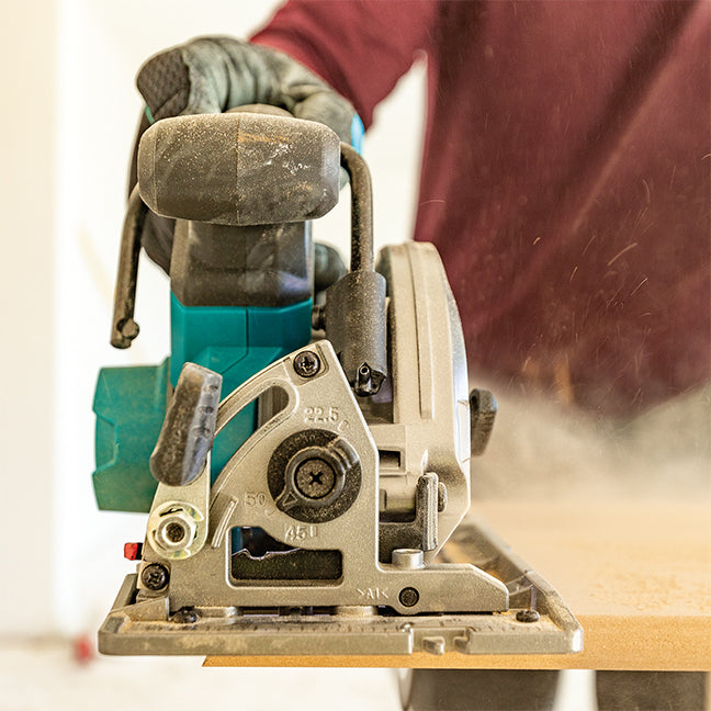 Makita 40Vmax XGT Brushless 6-1/2" Circular Saw w/AWS, Tool Only HS012GZ
