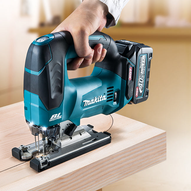 Makita Scie sauteuse sans fil 40Vmax XGT sans balais avec poignée en D, outil seul JV002GZ