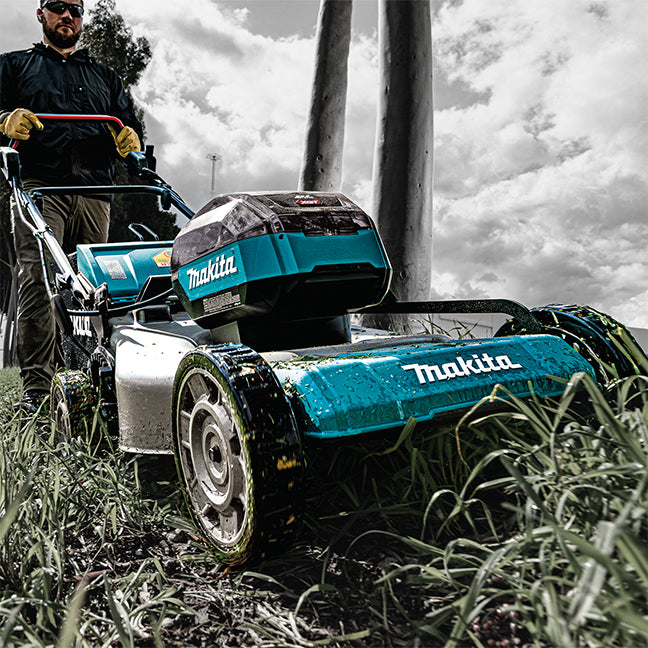 Makita Tondeuse autoportée 40Vmax XGT Brushless 21", Kit avec 2 batteries 5.0Ah LM002GT201