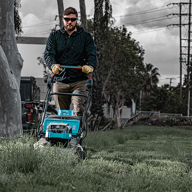 Makita Tondeuse autoportée 40Vmax XGT Brushless 21", Kit avec 2 batteries 5.0Ah LM002GT201