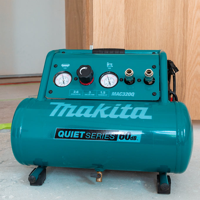 Makita Compresseur d'air Série Silencieuse 1,5 CV MAC320Q
