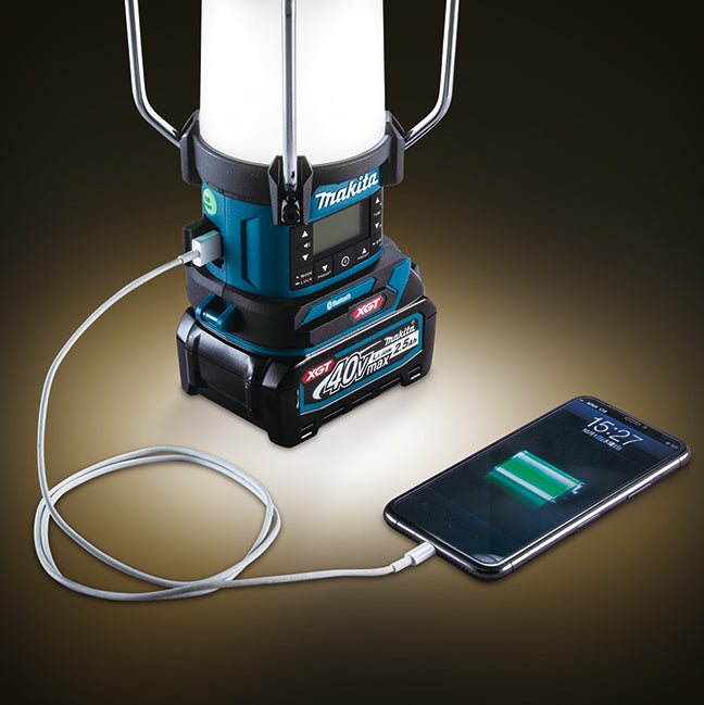Makita Lanterne Radio 40Vmax XGT avec Bluetooth, XPT et Lampe Torche (Outil Seul) MR010G