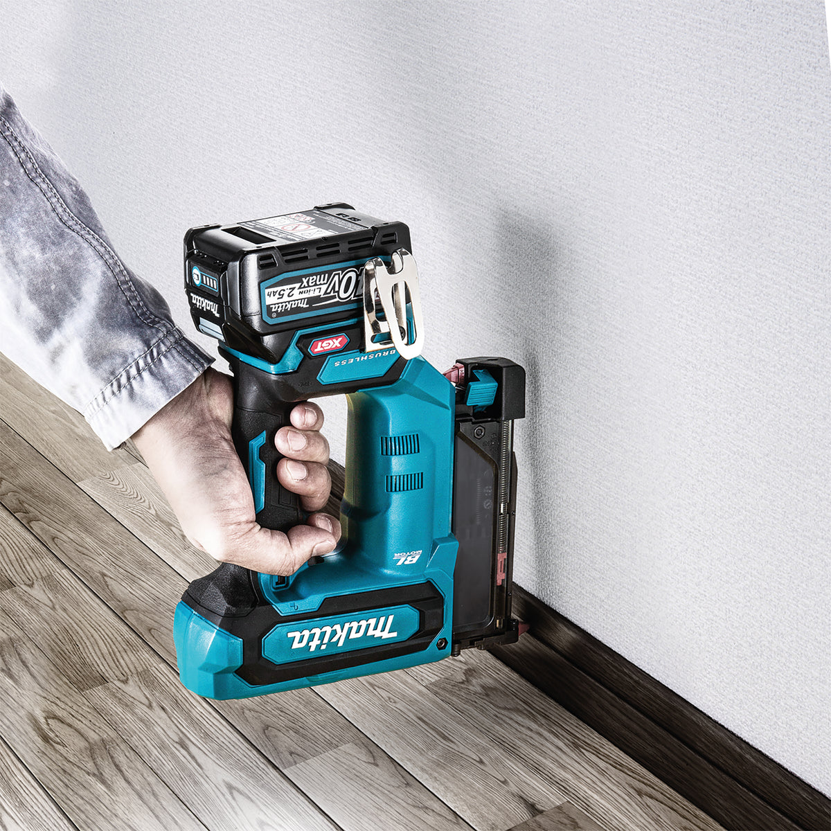 Makita Cloueuse à broches 23 ga 1-3/8" sans balais 40Vmax XGT, Outil seul PT001GZ