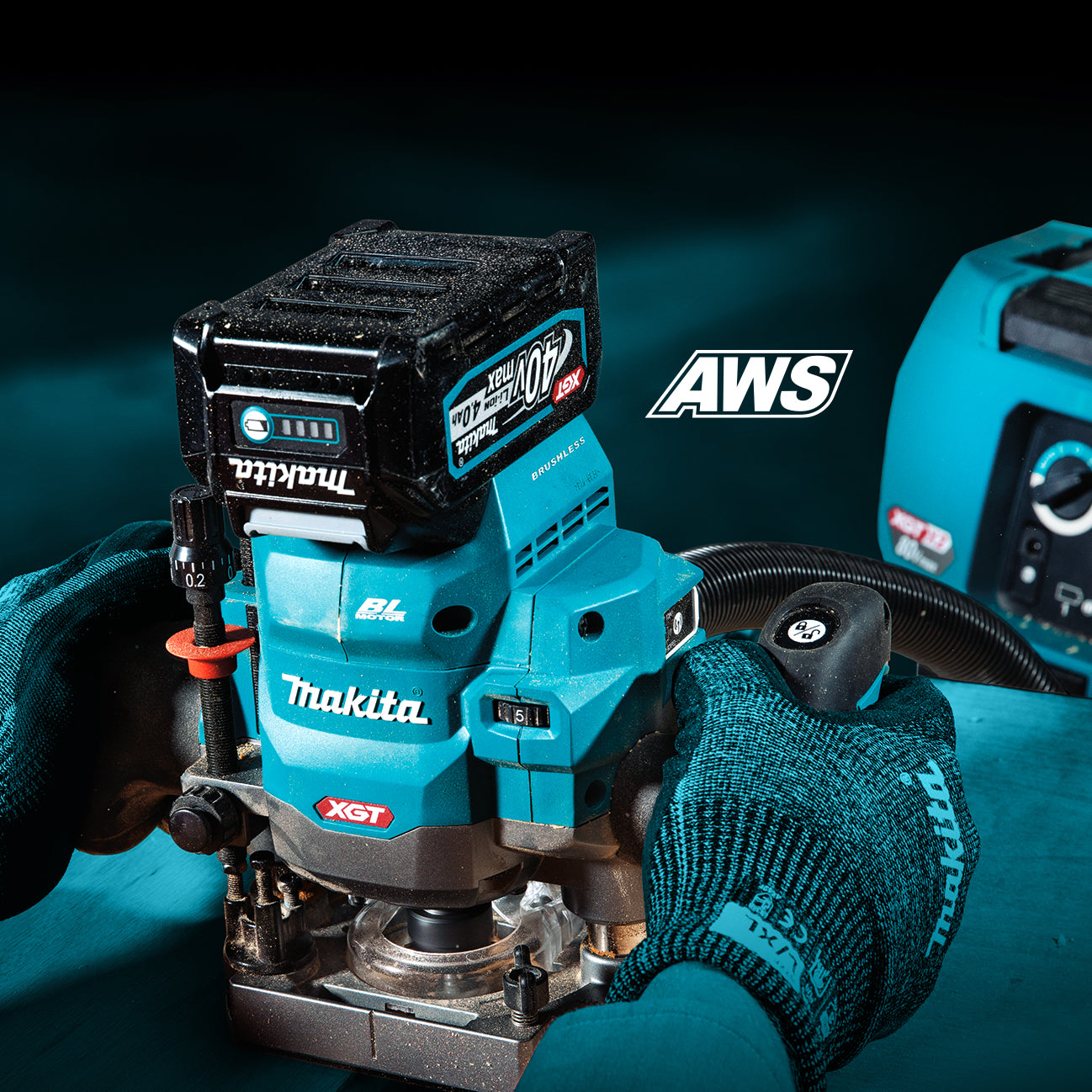 Makita Défonceuse plongeante sans balais 1/2" 40Vmax XGT avec AWS, outil seul RP001GZ01