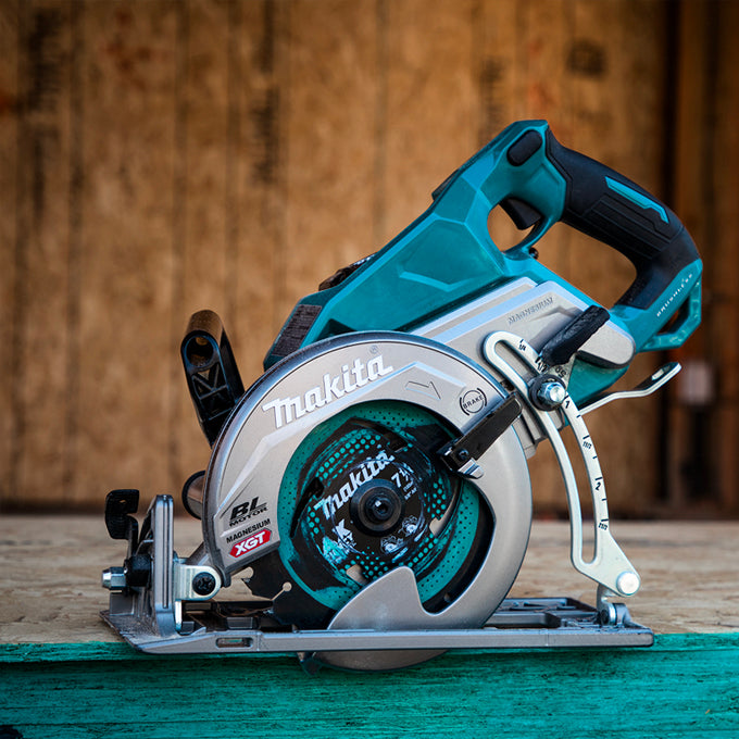 Makita Scie circulaire sans balais 7-1/4" 40Vmax XGT, outil seul RS001GZ