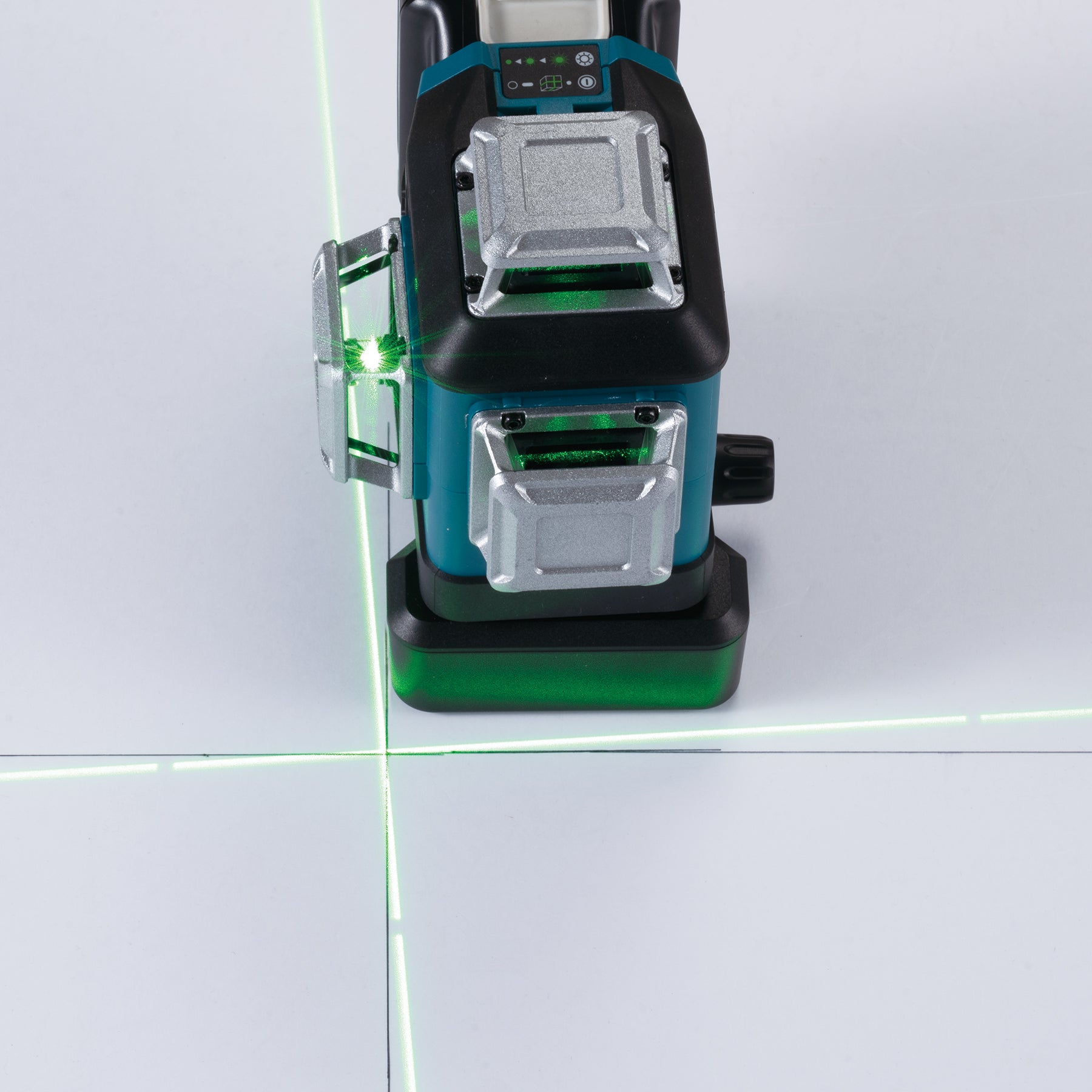 Makita Laser multi-lignes vert 12Vmax CXT, 2.0Ah x1Kit SK700GDWAJ