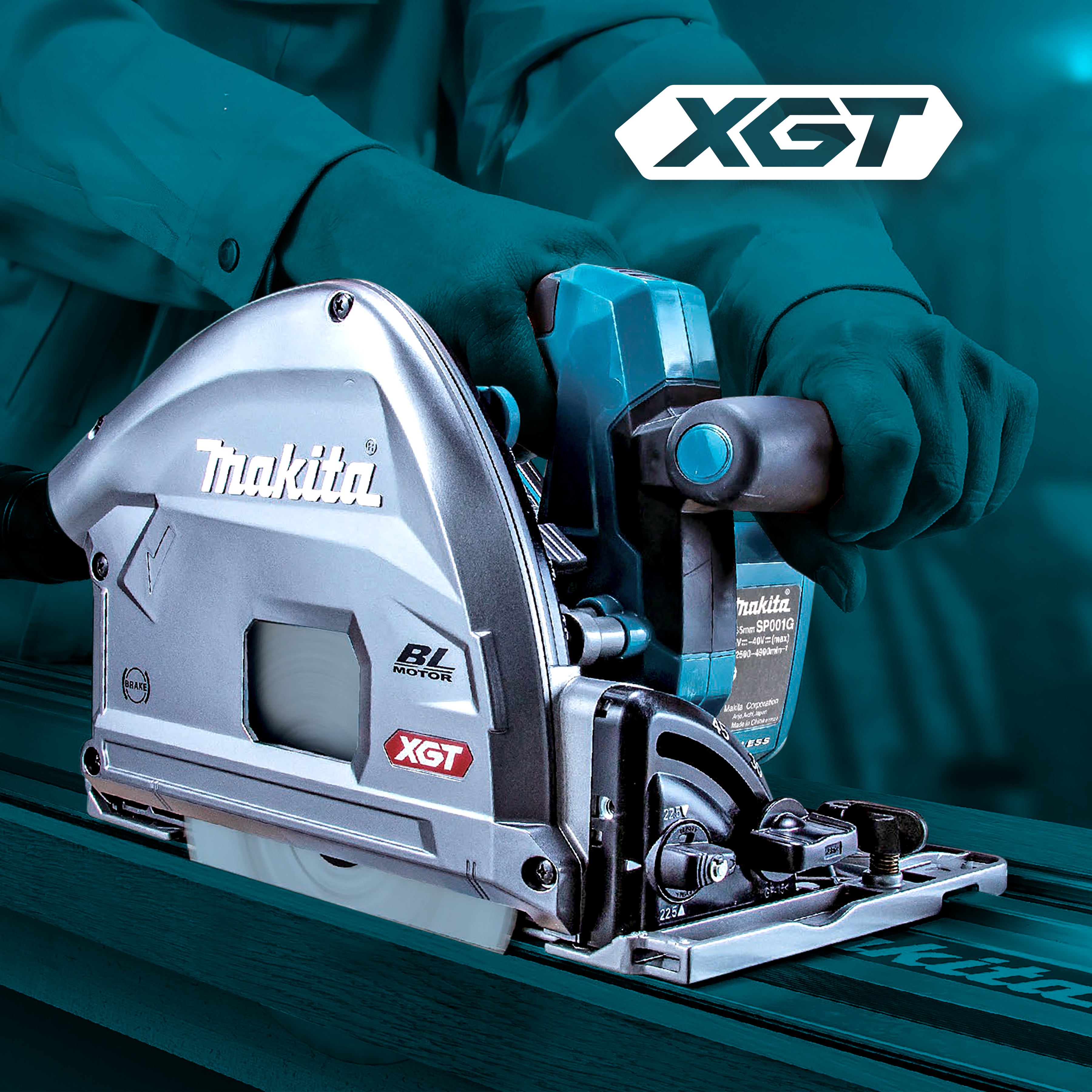Makita Scie circulaire plongeante sans balais 40Vmax XGT avec AWS, Machine seule SP001GZ02
