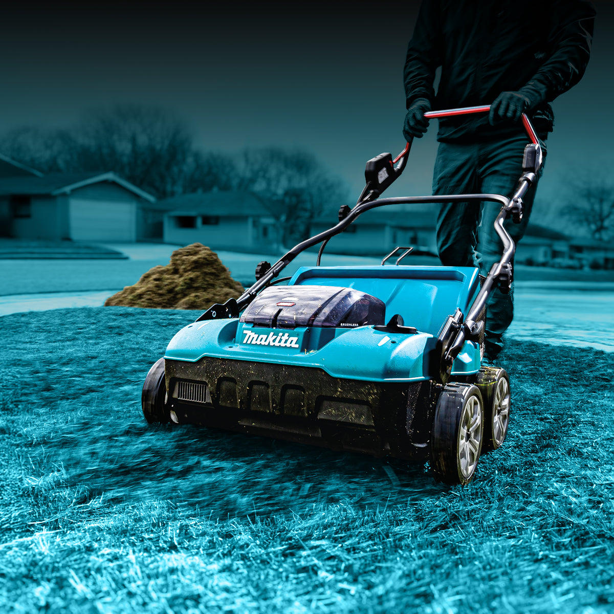 Makita Défeutreur/Scarificateur sans fil 40Vmax XGT sans balais 15", Machine seule UV001GZ
