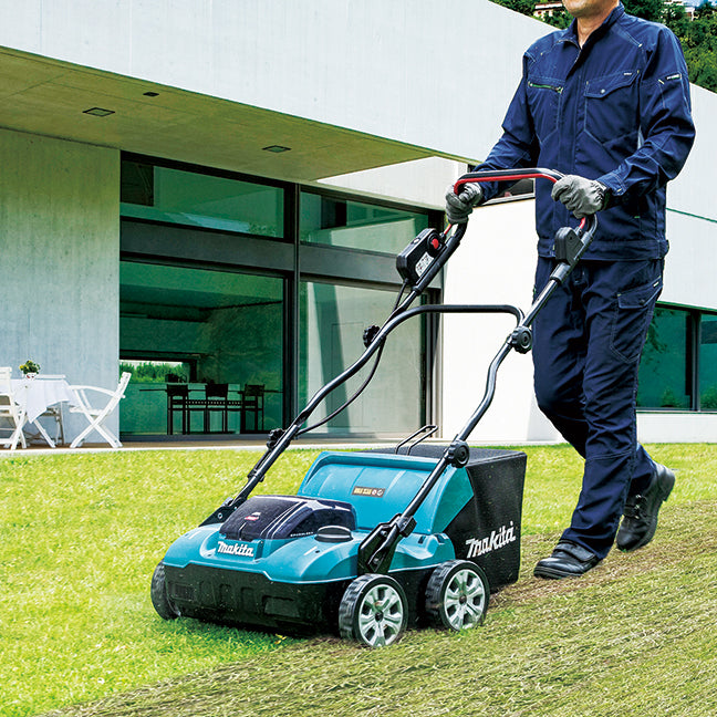 Makita Défeutreur/Scarificateur sans fil 40Vmax XGT sans balais 15", Machine seule UV001GZ