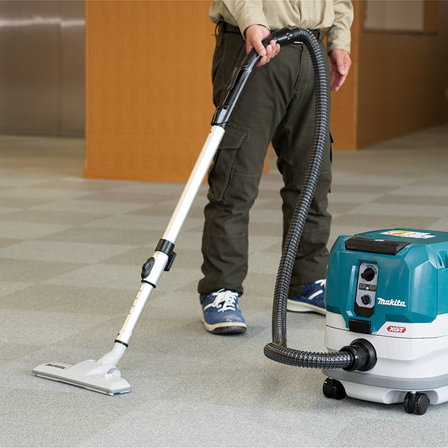 Makita Aspirateur Sec Sans Balais 40Vmax XGT 8 L, Kit avec 1 batterie 4.0Ah VC005GLM11