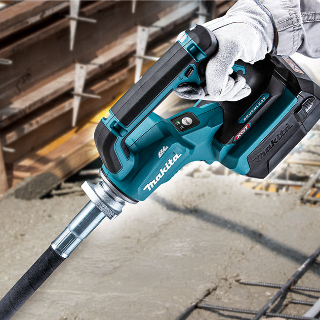 Makita Vibrateur à béton sans balais 40Vmax XGT 1-1/4" x 3,9 pi, seul l'outil VR003GZ