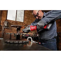 Milwaukee M18 FUEL™ meuleuse à disque 5" à tête plate avec frein, commutateur à palette sans verrouillage 2886-20