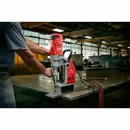 Milwaukee Kit de perceuse électromagnétique 1-5/8" 4272-21