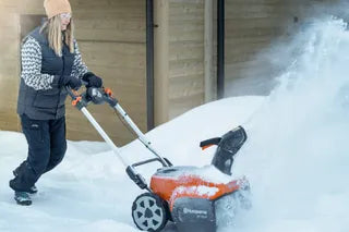 Husqvarna Husqvarna ST 253i Déneigeuse 970789101