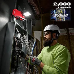 Milwaukee M18™ ROVER™ Projecteur à pince 2358-20