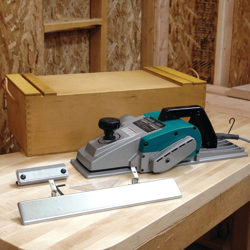 Makita 6-3/4" Planer 1806B