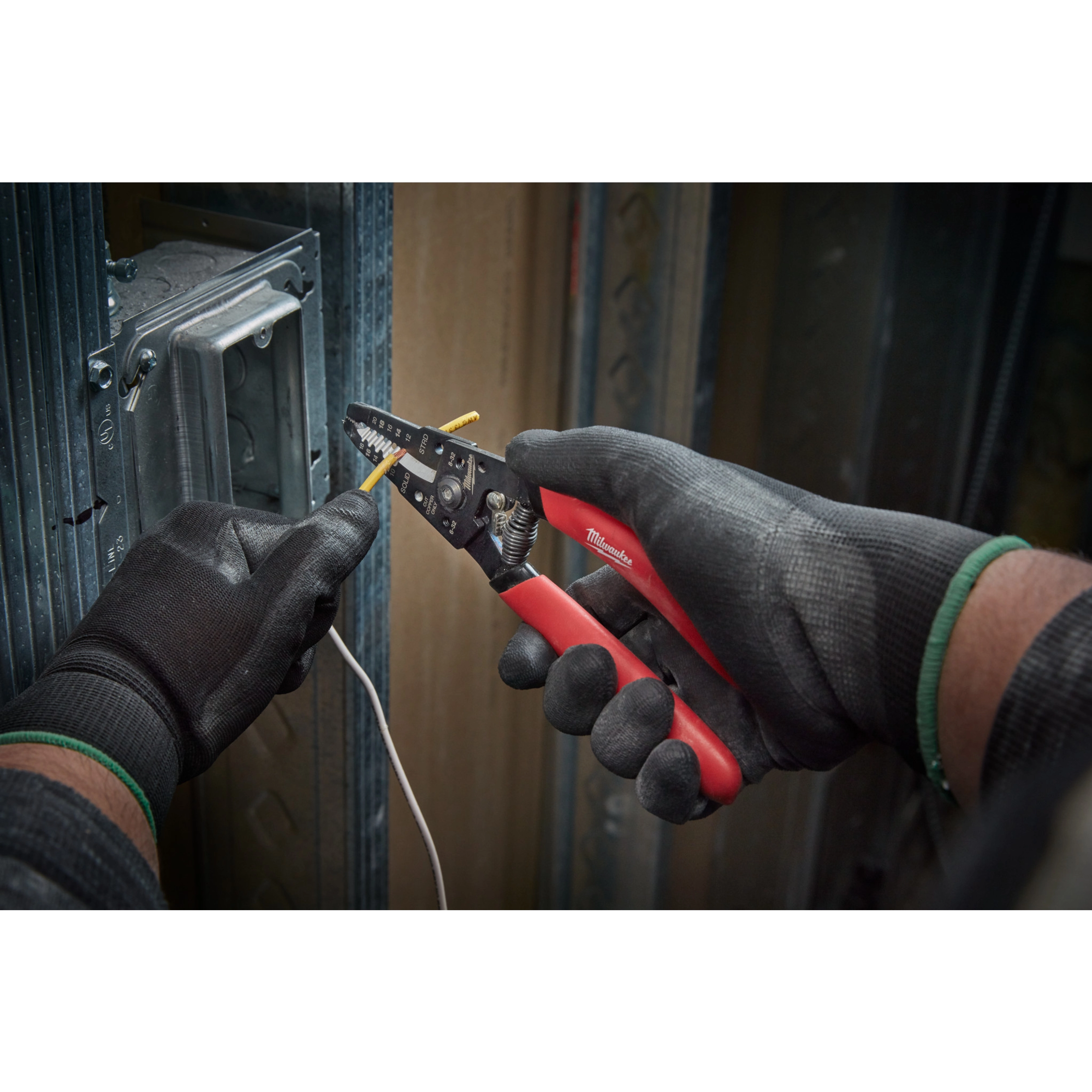 Milwaukee 48-22-6109 Pince à dénuder/couper pour fil plein et toronné 48-22-6109